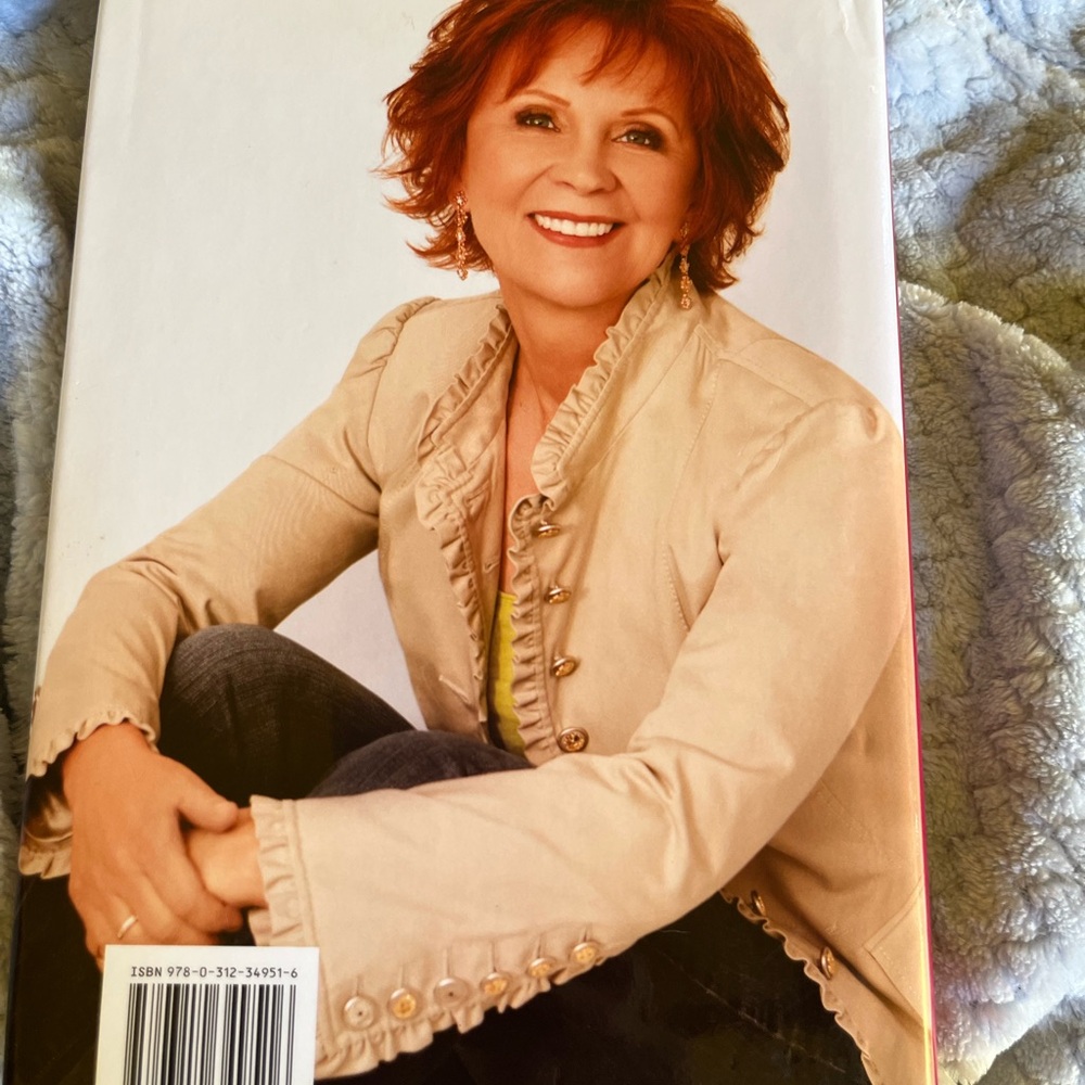 Red and Yellow Book Cover - Fearless Fourteen by Janet Evanovich - Picture 2 of 7